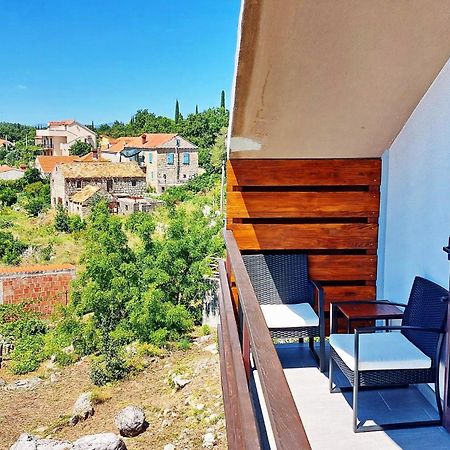 Appartamento Le Petit Čilipi Esterno foto
